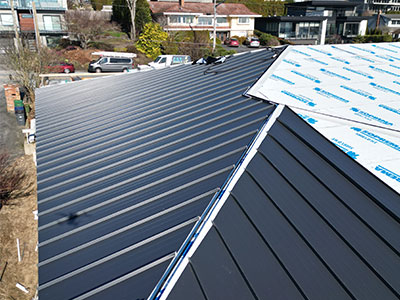 metal roof installer